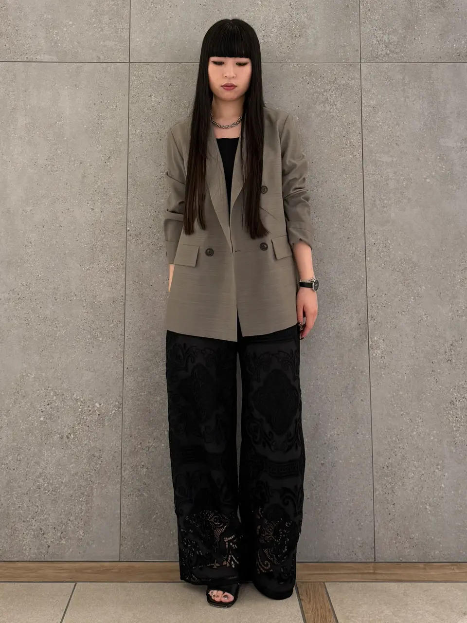  anri コーディネート画像