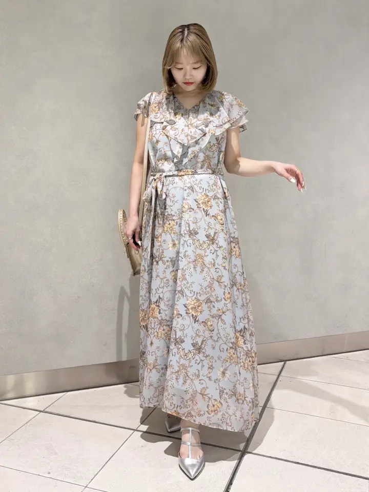 GRACE CONTINENTAL SAYUMI Nagashima コーディネート画像