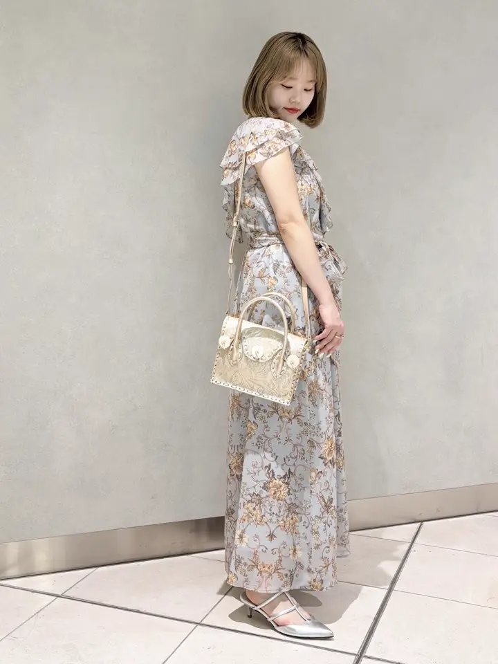 GRACE CONTINENTAL SAYUMI Nagashima コーディネート画像