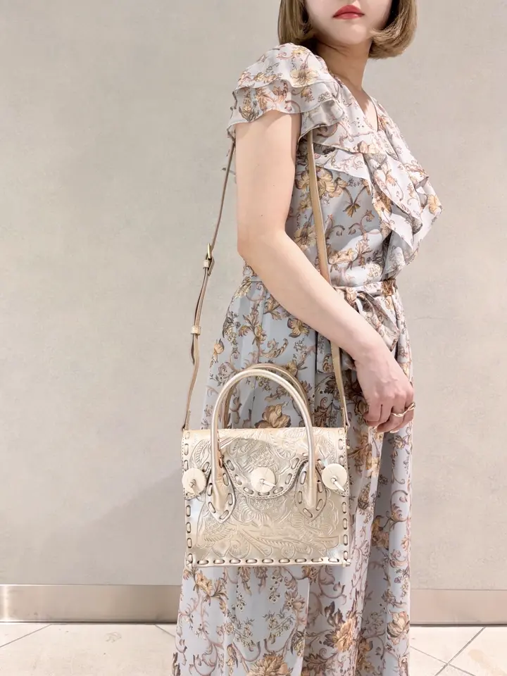 GRACE CONTINENTAL SAYUMI Nagashima コーディネート画像