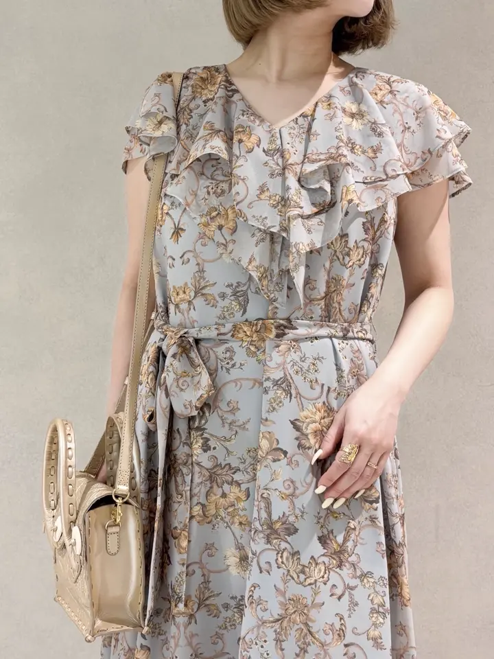 GRACE CONTINENTAL SAYUMI Nagashima コーディネート画像