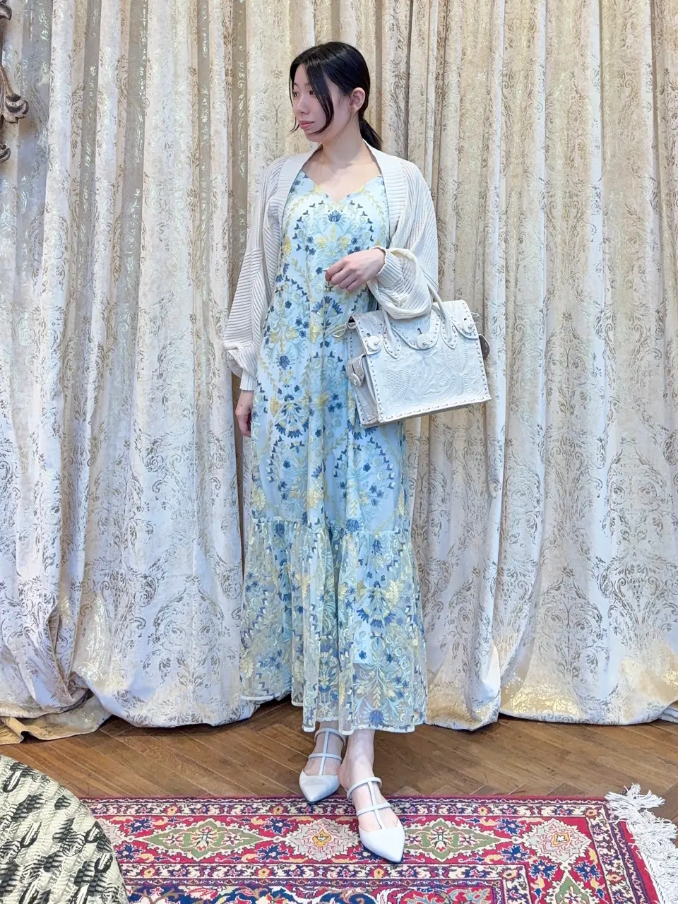  Shiori コーディネート画像