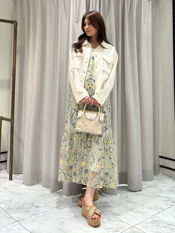 GRACE CONTINENTAL 志田　悠 コーディネート画像