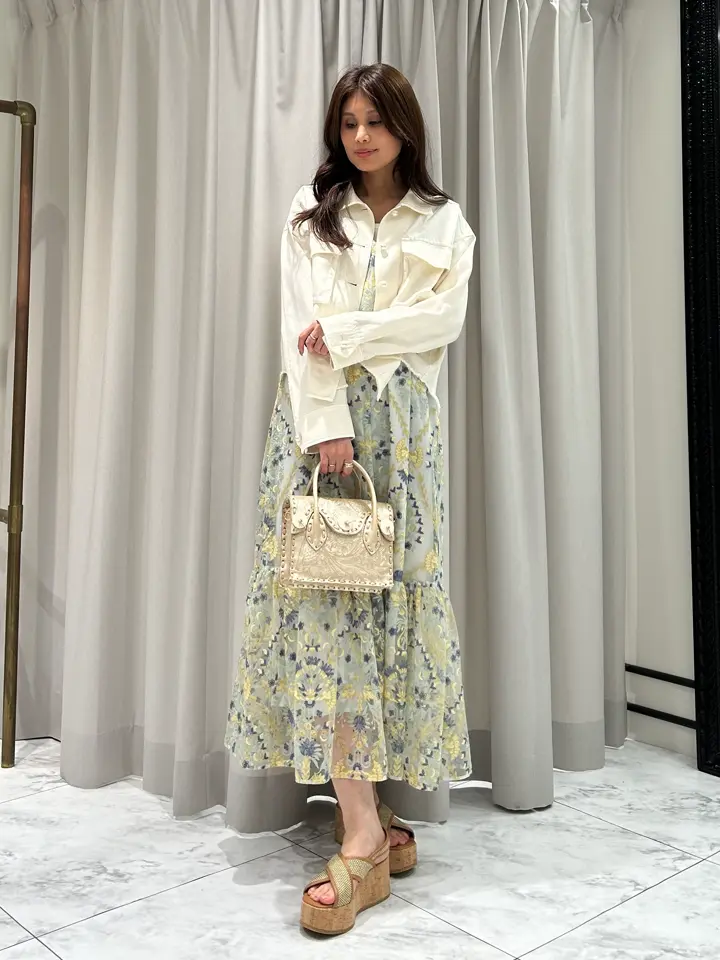 GRACE CONTINENTAL 志田　悠 コーディネート画像