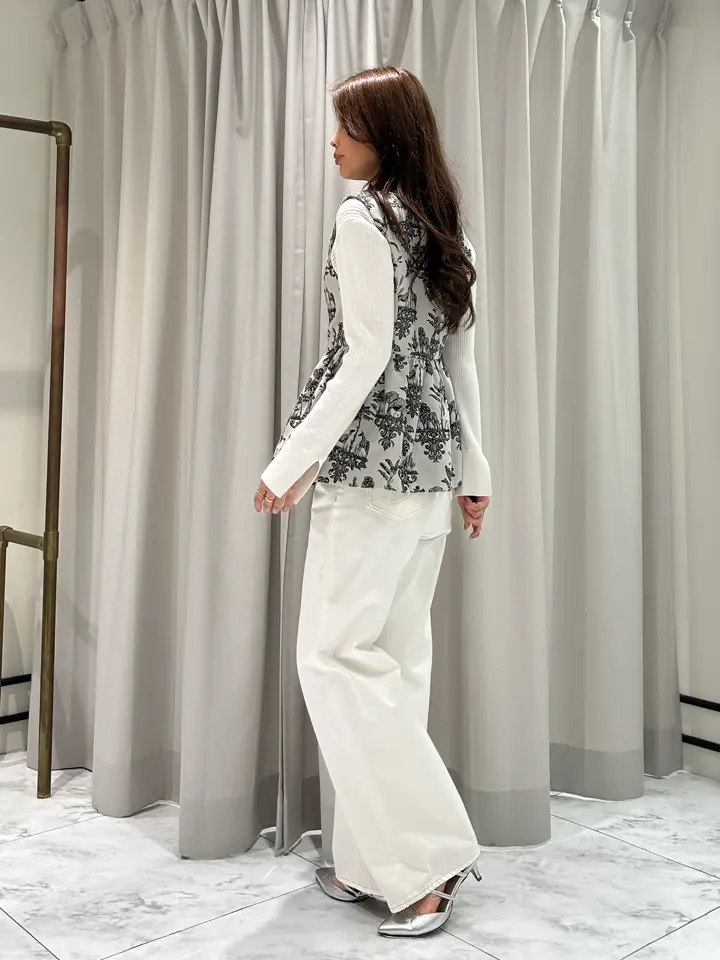 GRACE CONTINENTAL 志田　悠 コーディネート画像