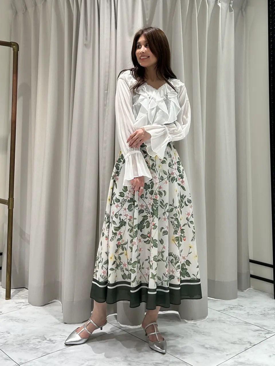 GRACE CONTINENTAL 志田　悠 コーディネート画像