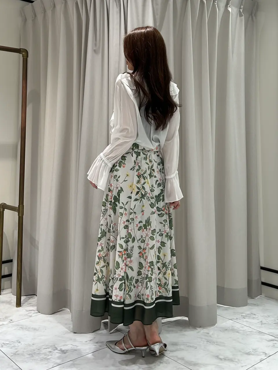 GRACE CONTINENTAL 志田　悠 コーディネート画像