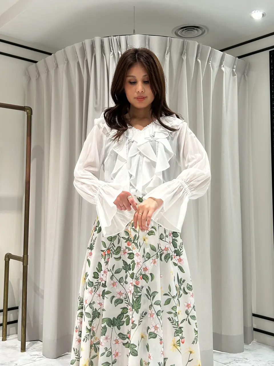 GRACE CONTINENTAL 志田　悠 コーディネート画像