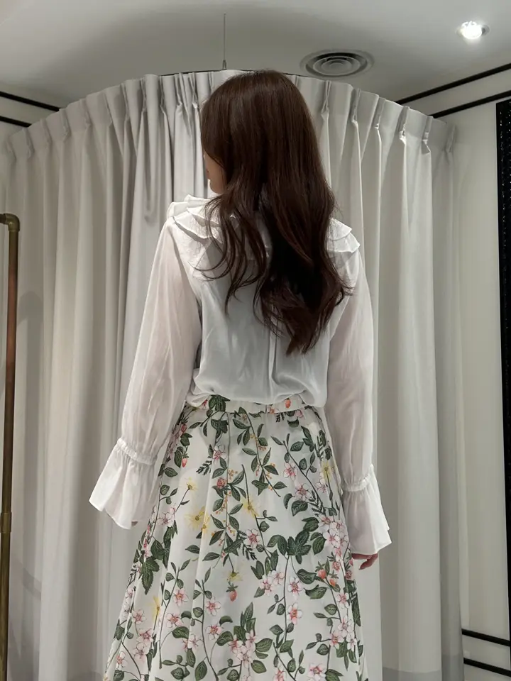 GRACE CONTINENTAL 志田　悠 コーディネート画像