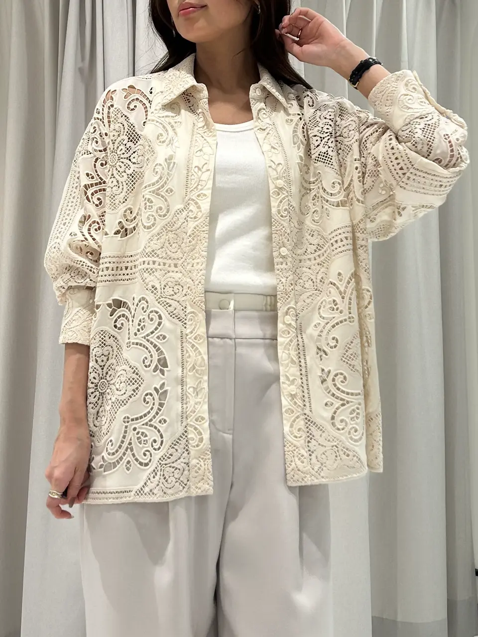 GRACE CONTINENTAL 志田　悠 コーディネート画像