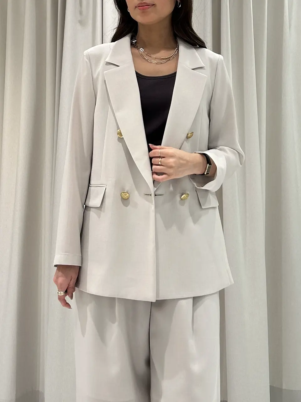 GRACE CONTINENTAL 志田　悠 コーディネート画像