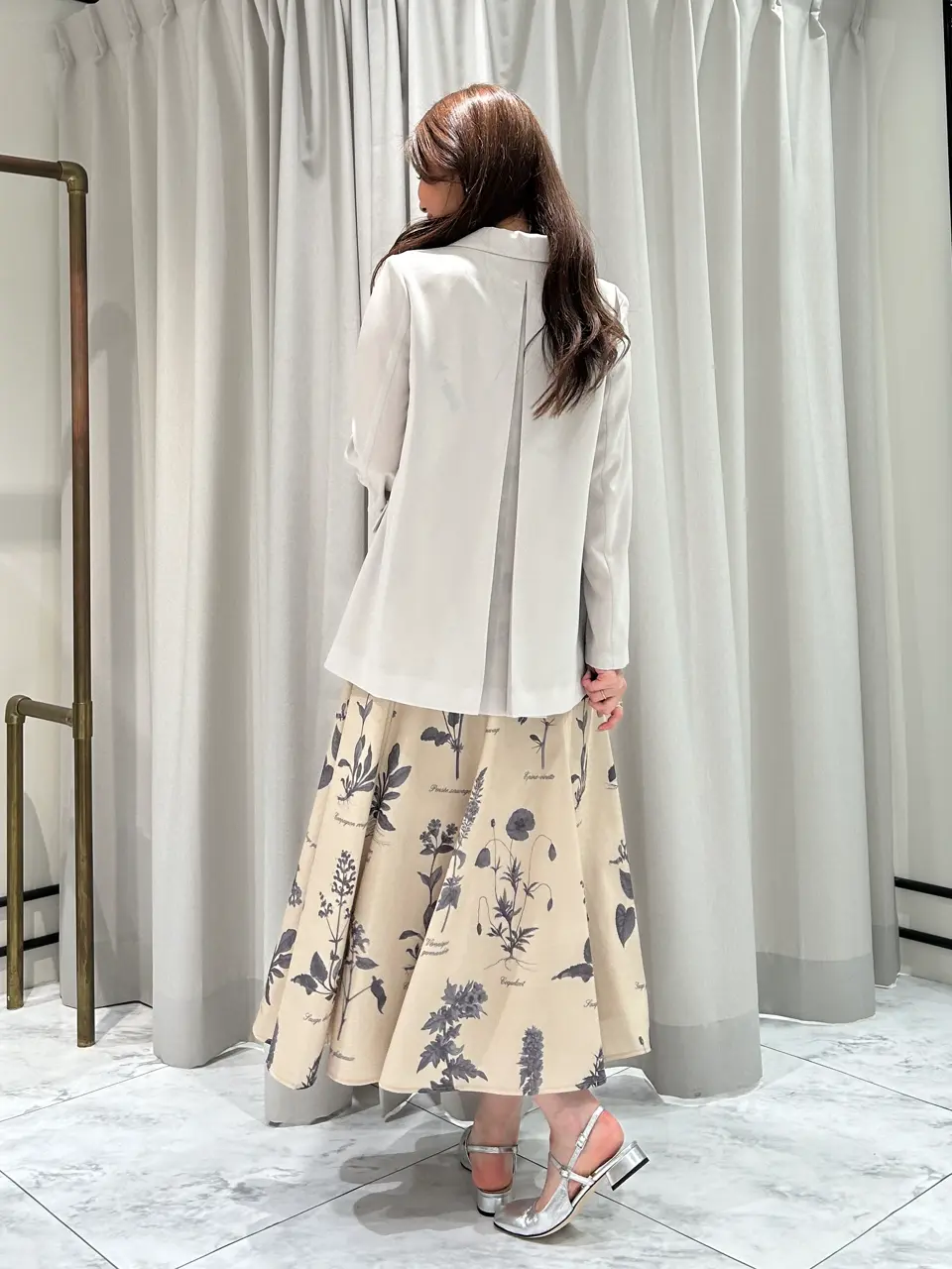 GRACE CONTINENTAL 志田　悠 コーディネート画像