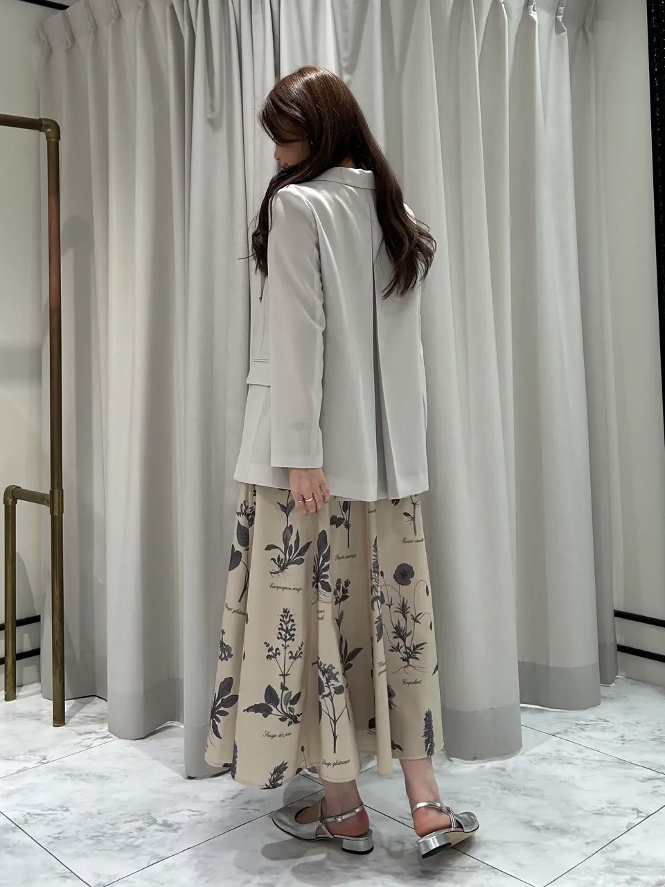 GRACE CONTINENTAL 志田　悠 コーディネート画像