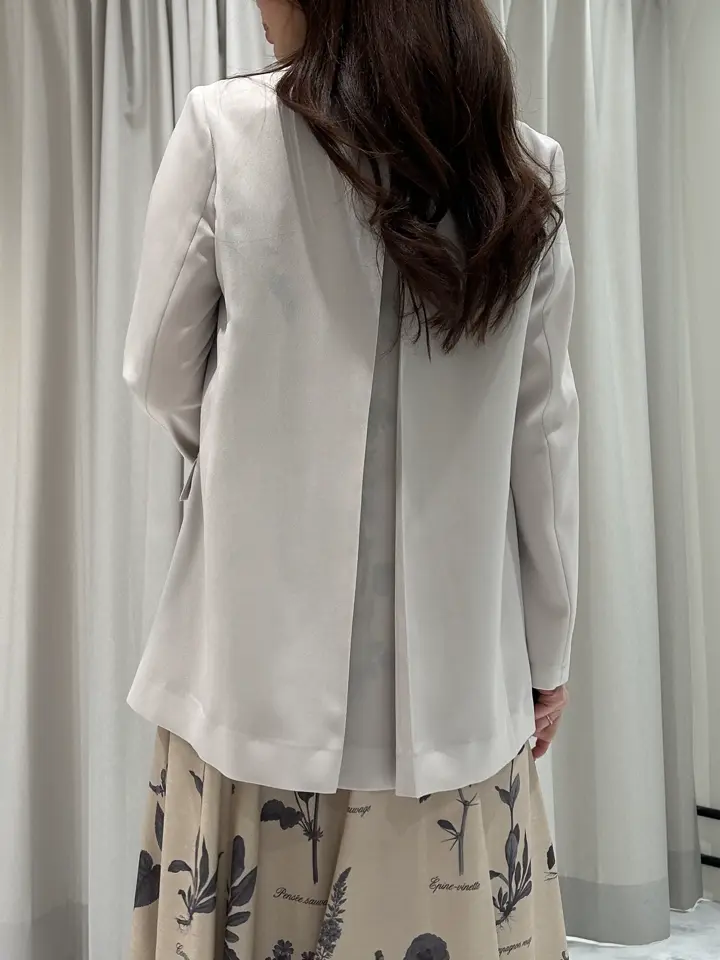 GRACE CONTINENTAL 志田　悠 コーディネート画像