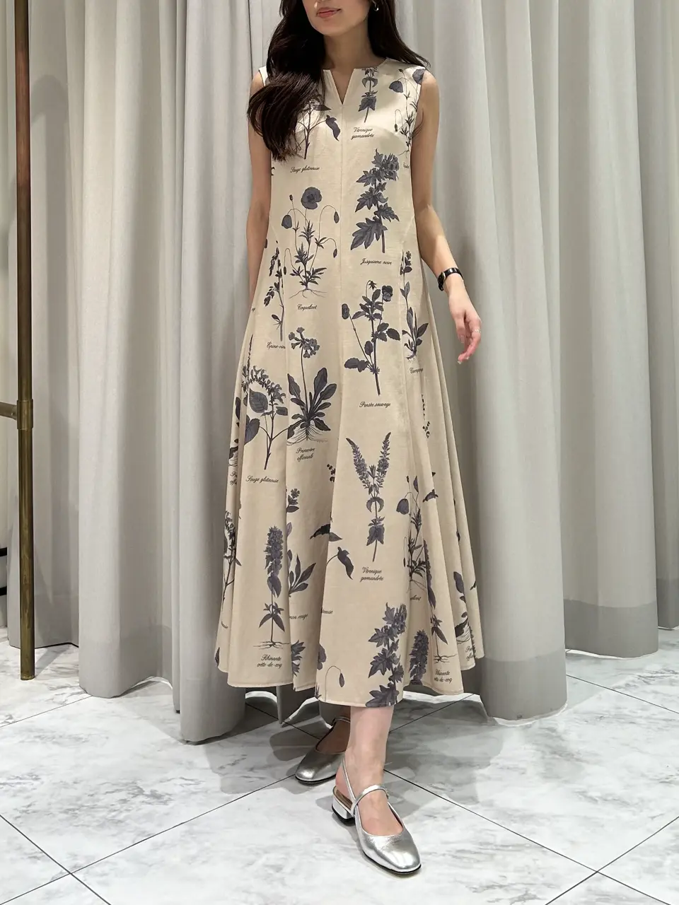 GRACE CONTINENTAL 志田　悠 コーディネート画像