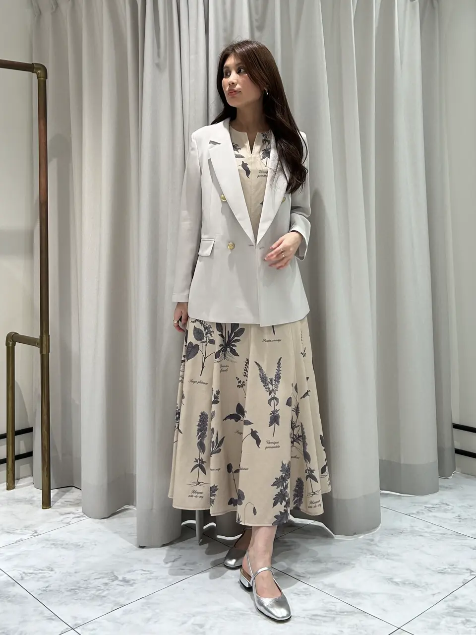 GRACE CONTINENTAL 志田　悠 コーディネート画像