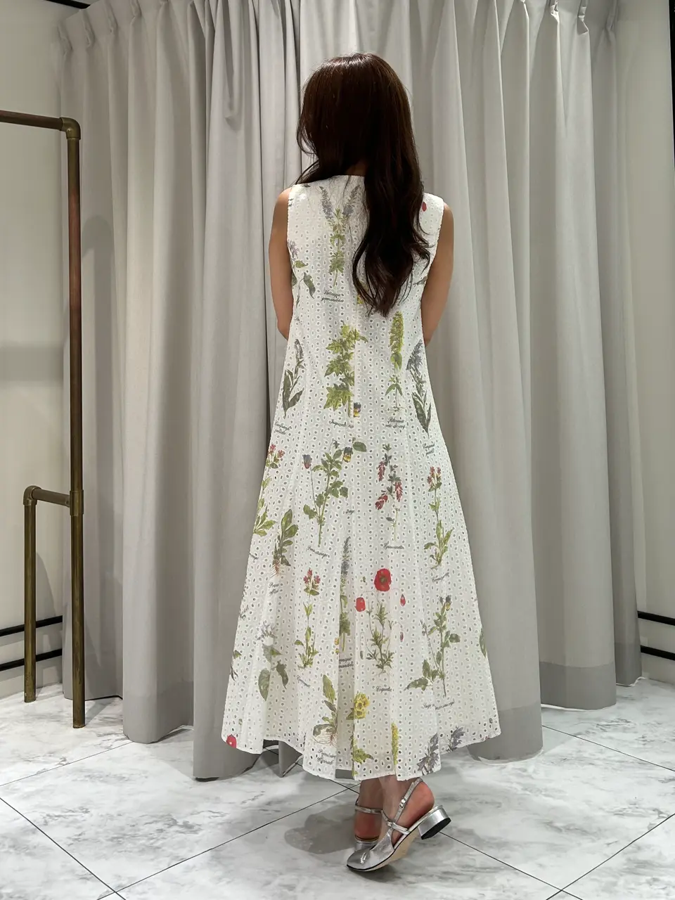 GRACE CONTINENTAL 志田　悠 コーディネート画像