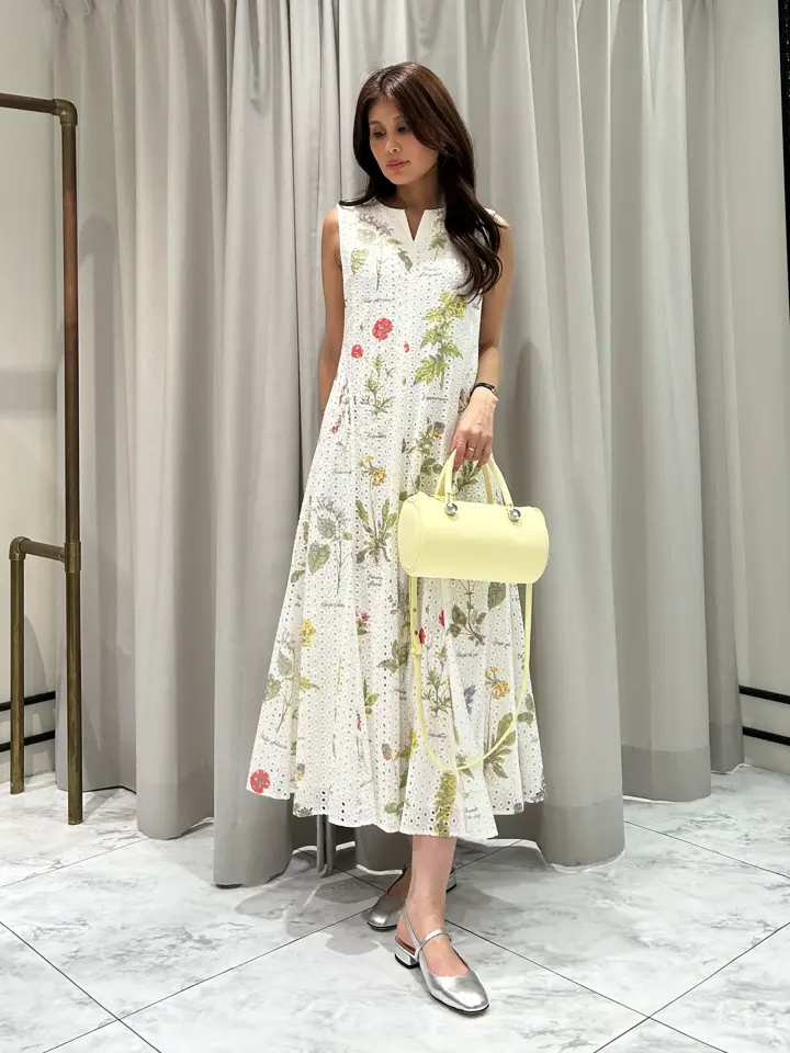 GRACE CONTINENTAL 志田　悠 コーディネート画像