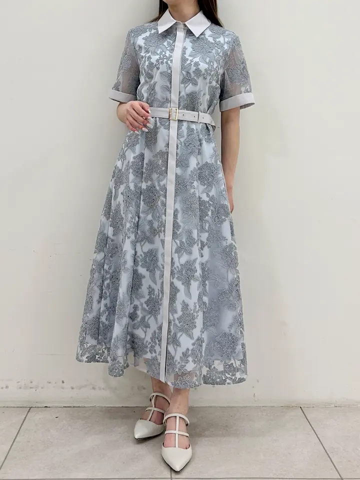 GRACE CONTINENTAL Miu Akamatsu コーディネート画像