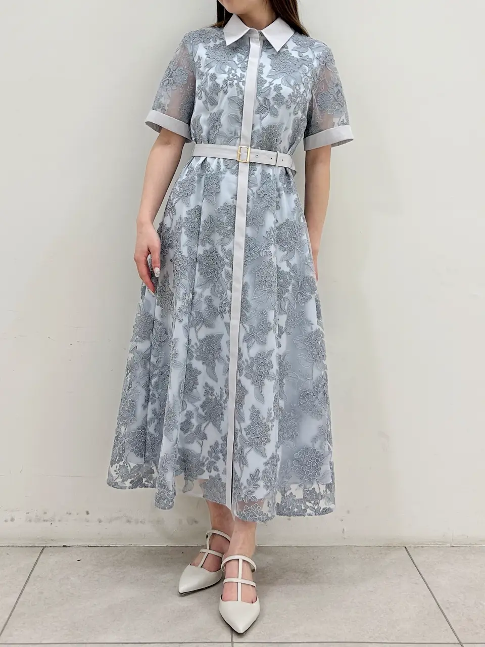 GRACE CONTINENTAL Miu Akamatsu コーディネート画像