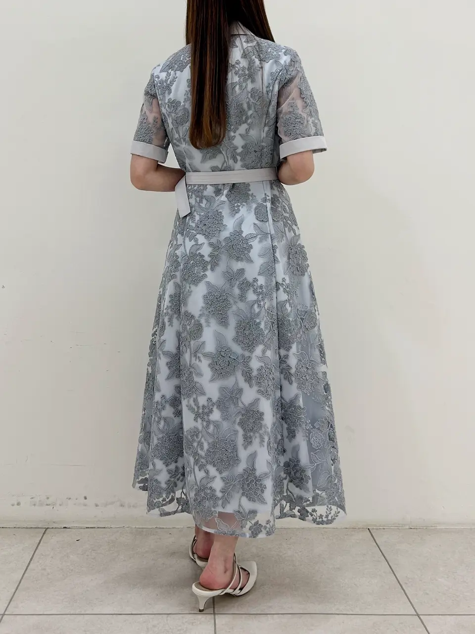 GRACE CONTINENTAL Miu Akamatsu コーディネート画像