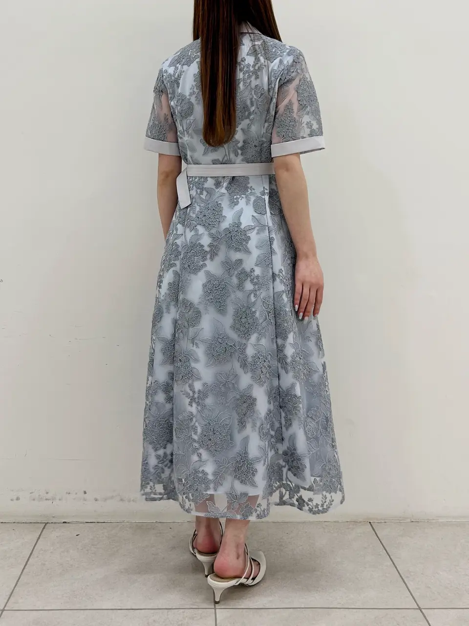 GRACE CONTINENTAL Miu Akamatsu コーディネート画像