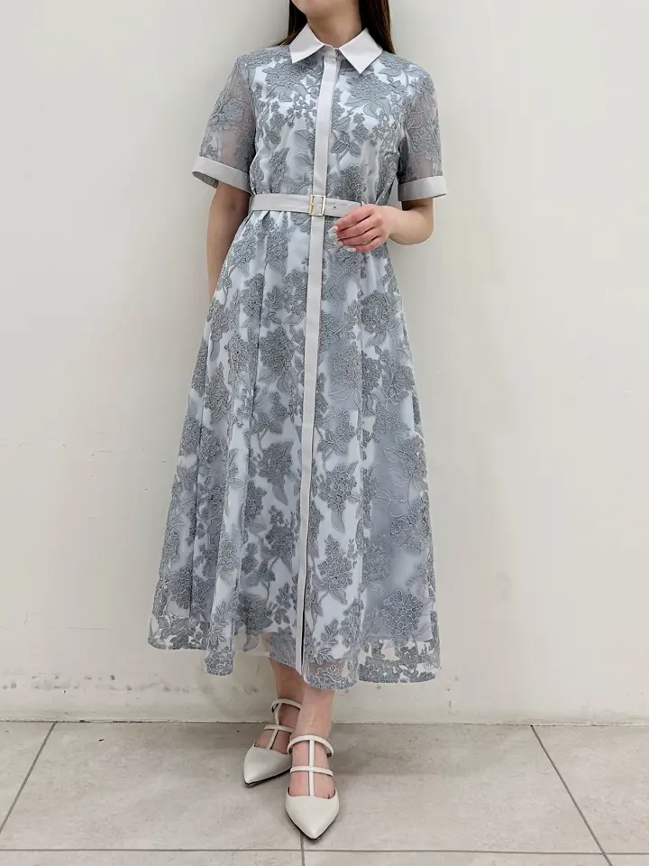 GRACE CONTINENTAL Miu Akamatsu コーディネート画像