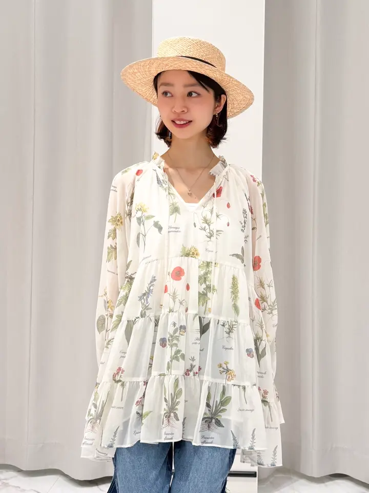 GRACE CONTINENTAL yuri コーディネート画像