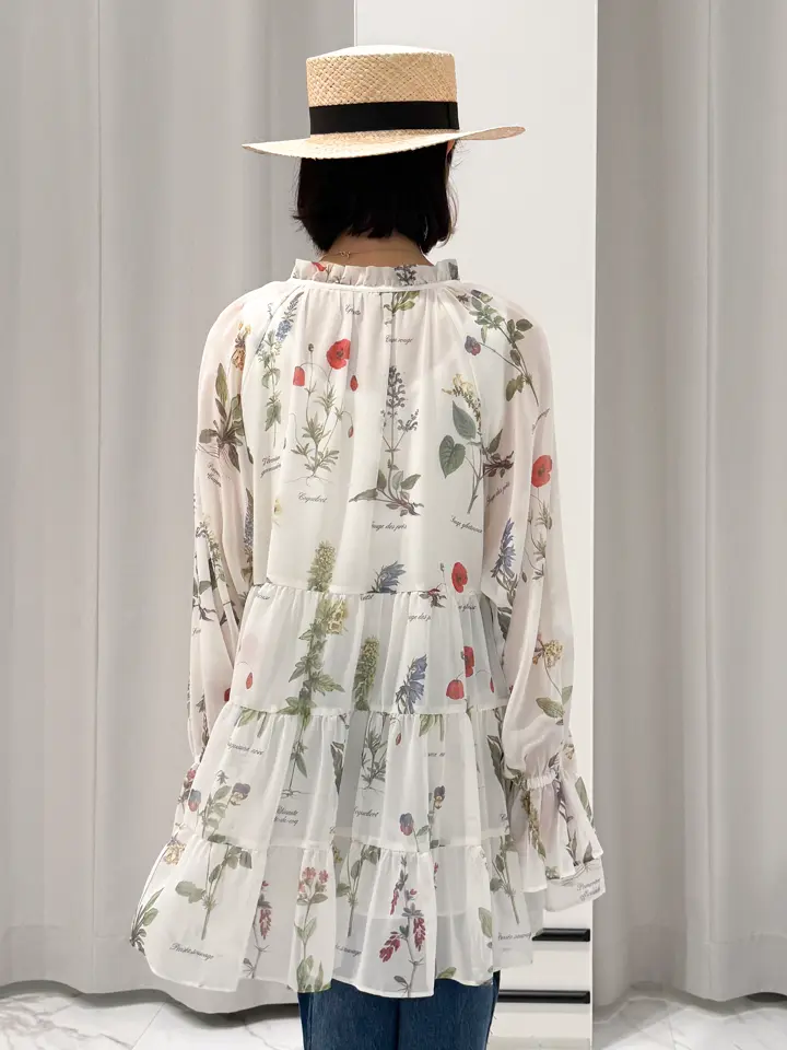 GRACE CONTINENTAL yuri コーディネート画像