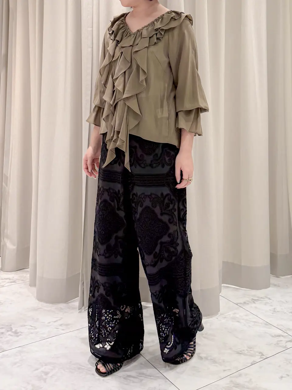 GRACE CONTINENTAL Adachi コーディネート画像