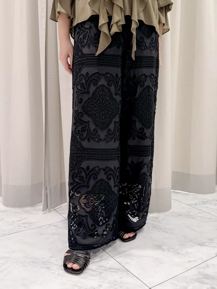 GRACE CONTINENTAL Adachi コーディネート画像