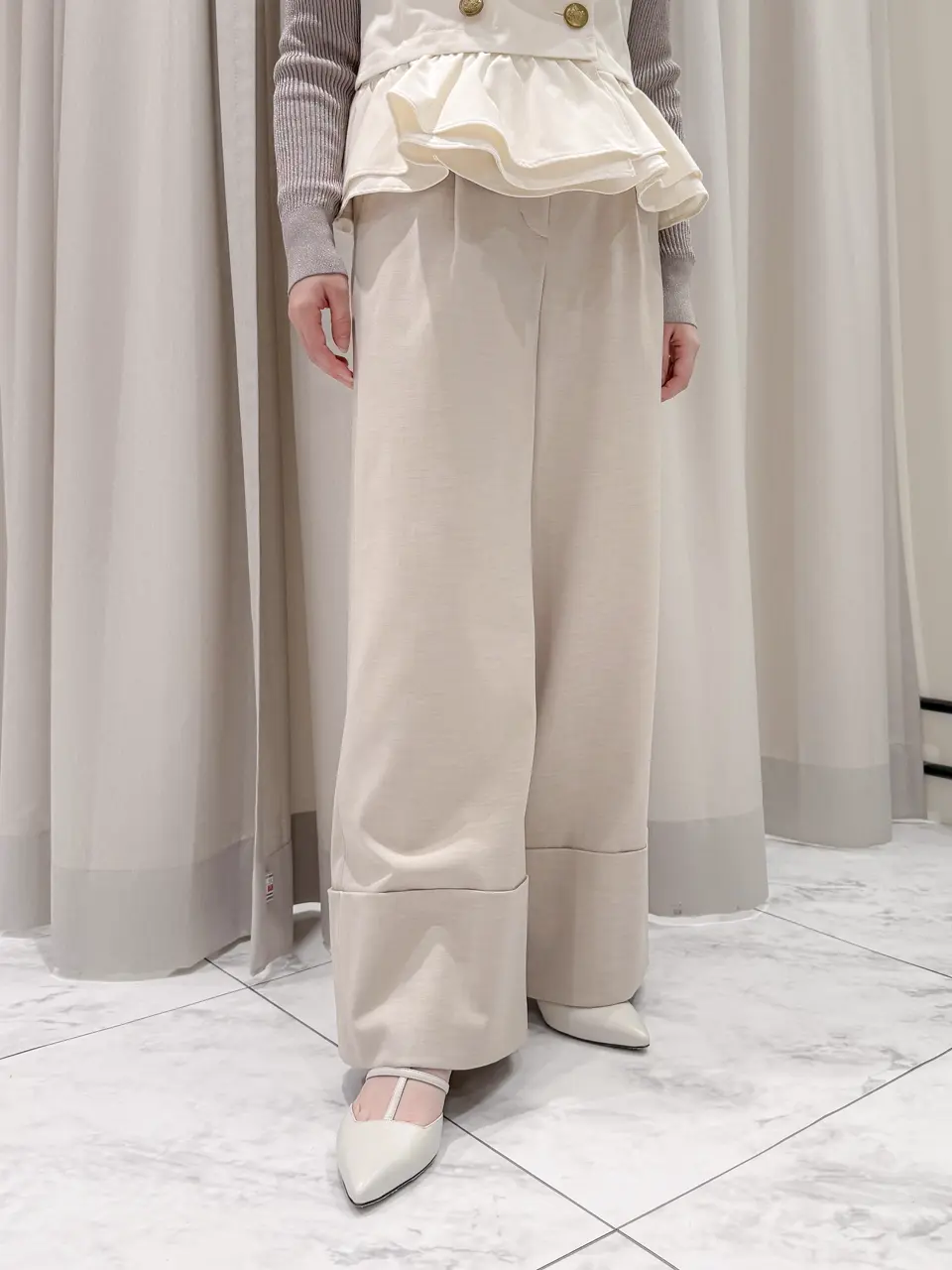 GRACE CONTINENTAL Adachi コーディネート画像