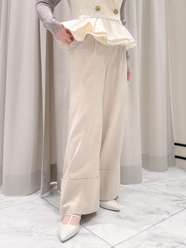 GRACE CONTINENTAL Adachi コーディネート画像