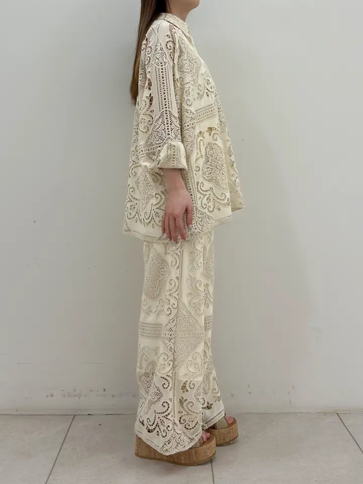 GRACE CONTINENTAL Miu Akamatsu コーディネート画像