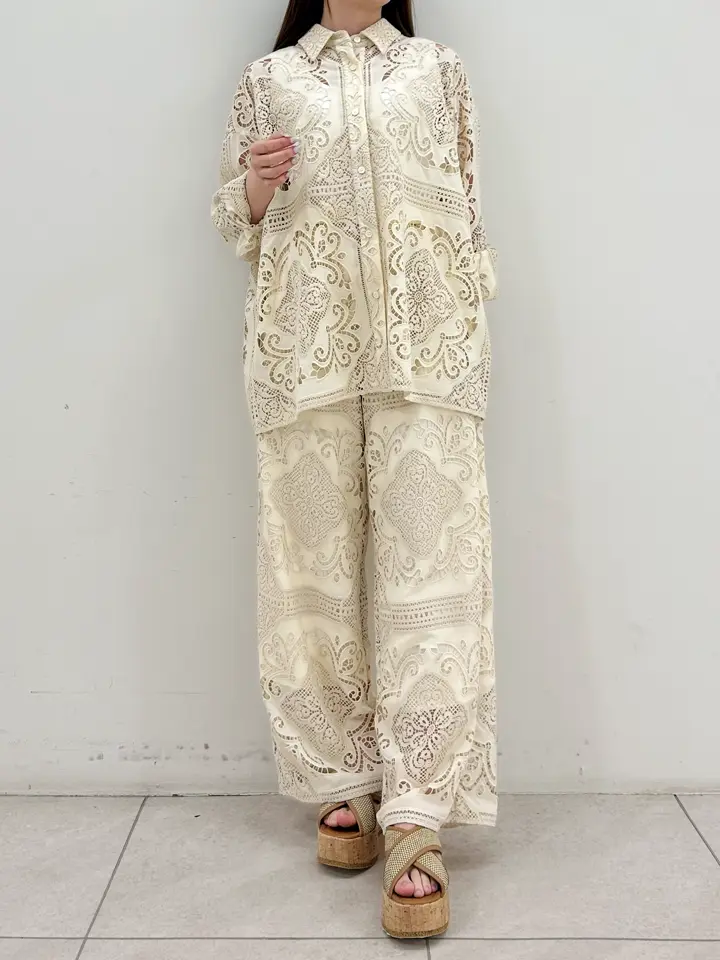 GRACE CONTINENTAL Miu Akamatsu コーディネート画像