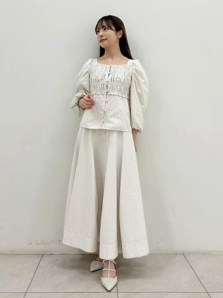 GRACE CONTINENTAL Miu Akamatsu コーディネート画像