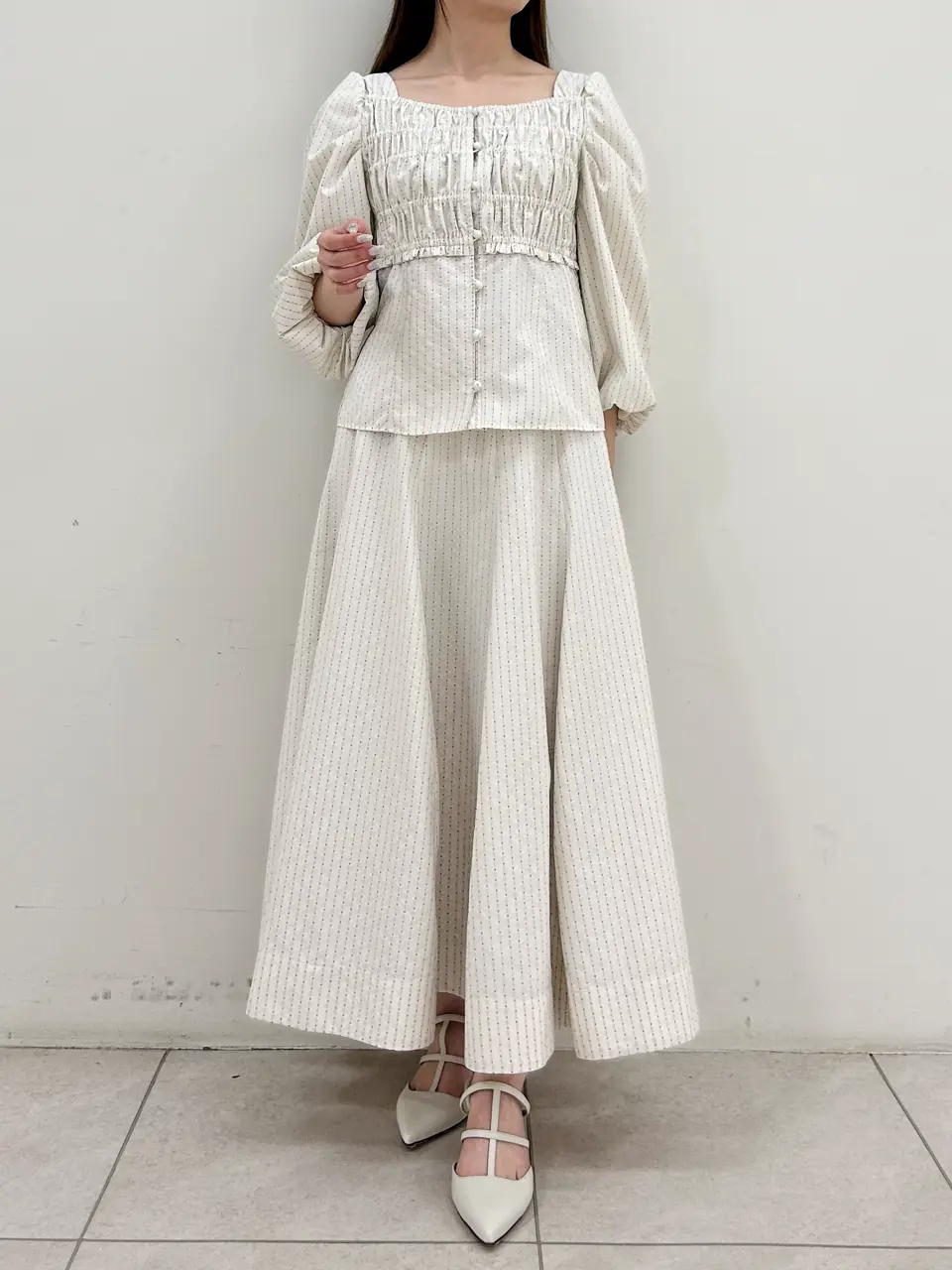 GRACE CONTINENTAL Miu Akamatsu コーディネート画像