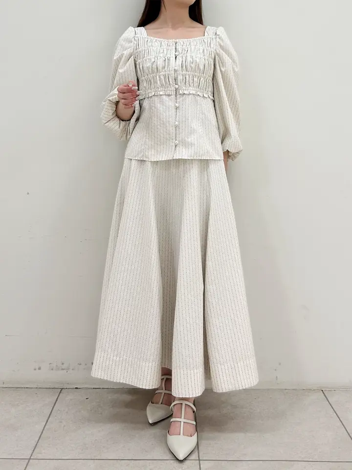 GRACE CONTINENTAL Miu Akamatsu コーディネート画像