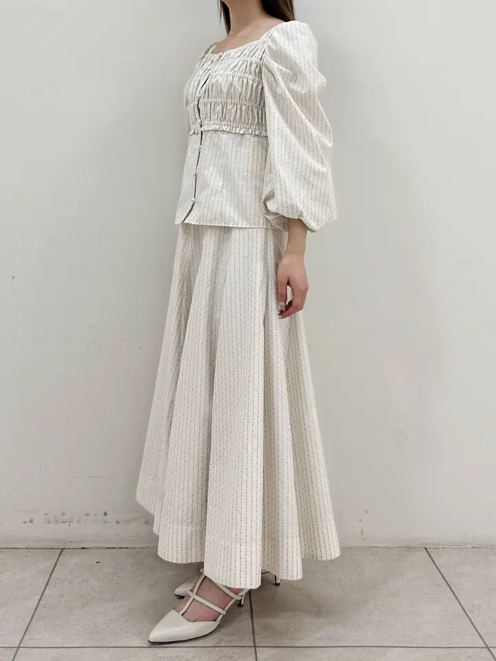 GRACE CONTINENTAL Miu Akamatsu コーディネート画像