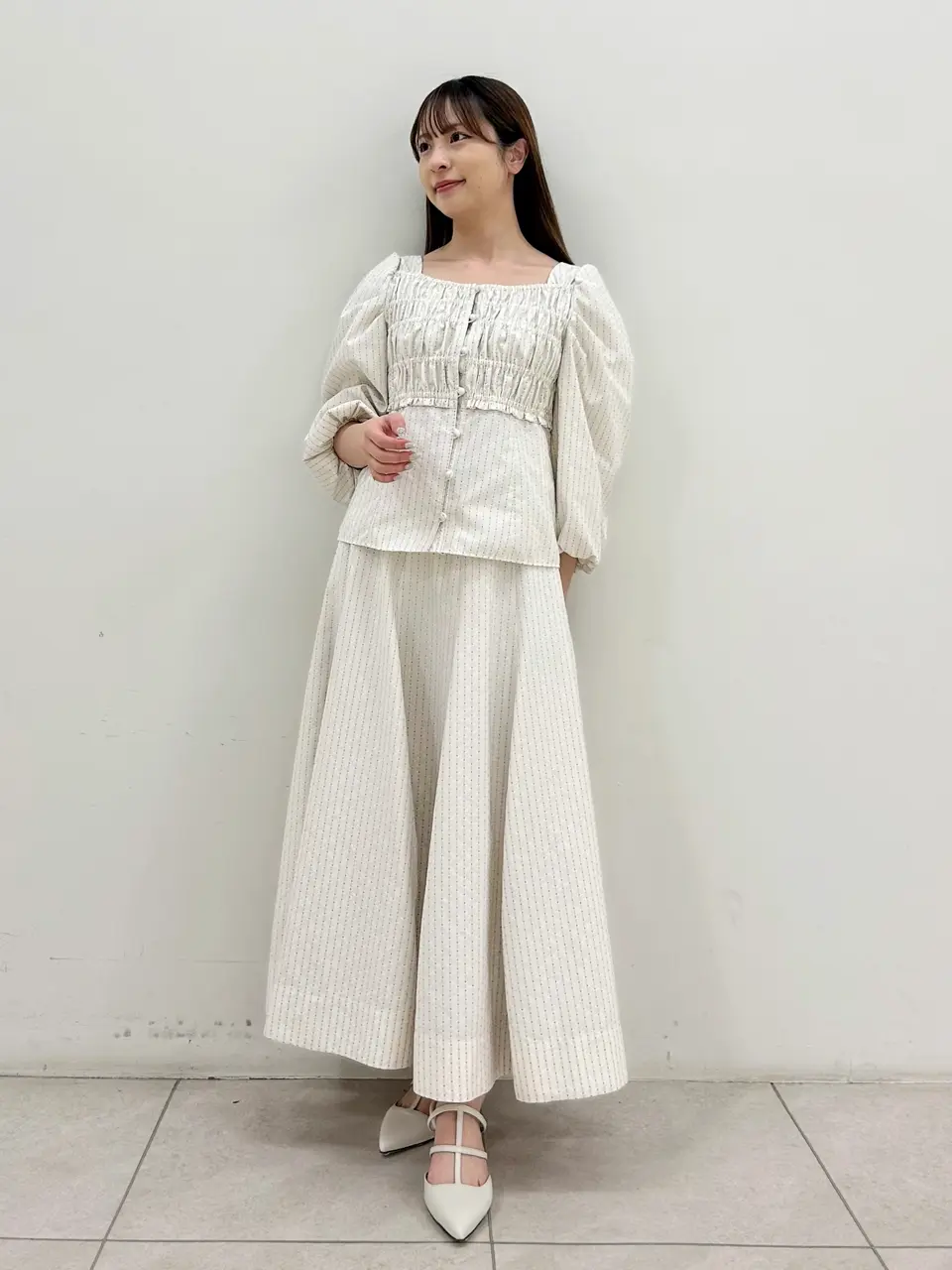 GRACE CONTINENTAL Miu Akamatsu コーディネート画像