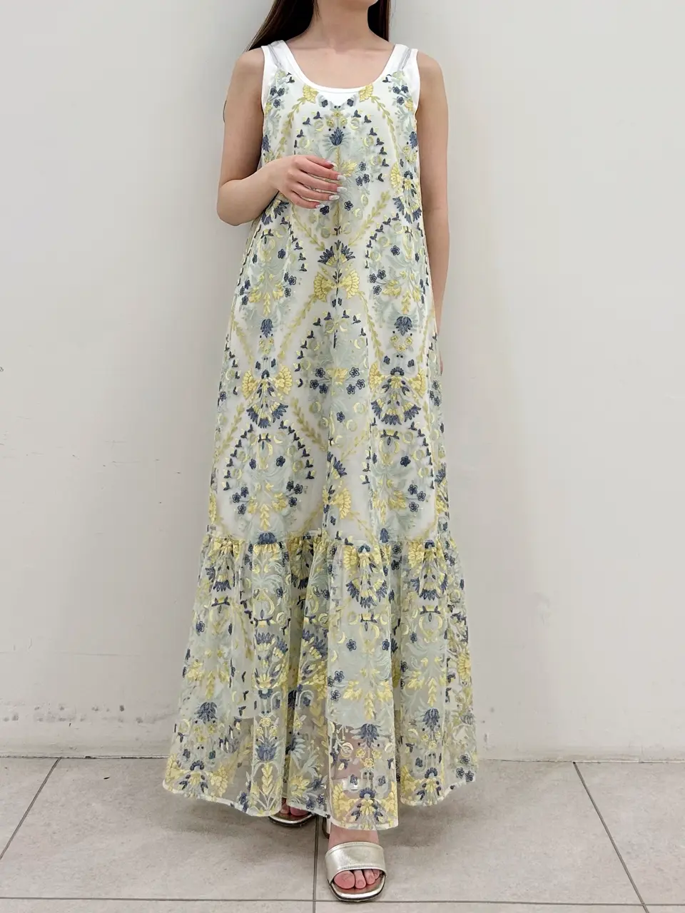 GRACE CONTINENTAL Miu Akamatsu コーディネート画像