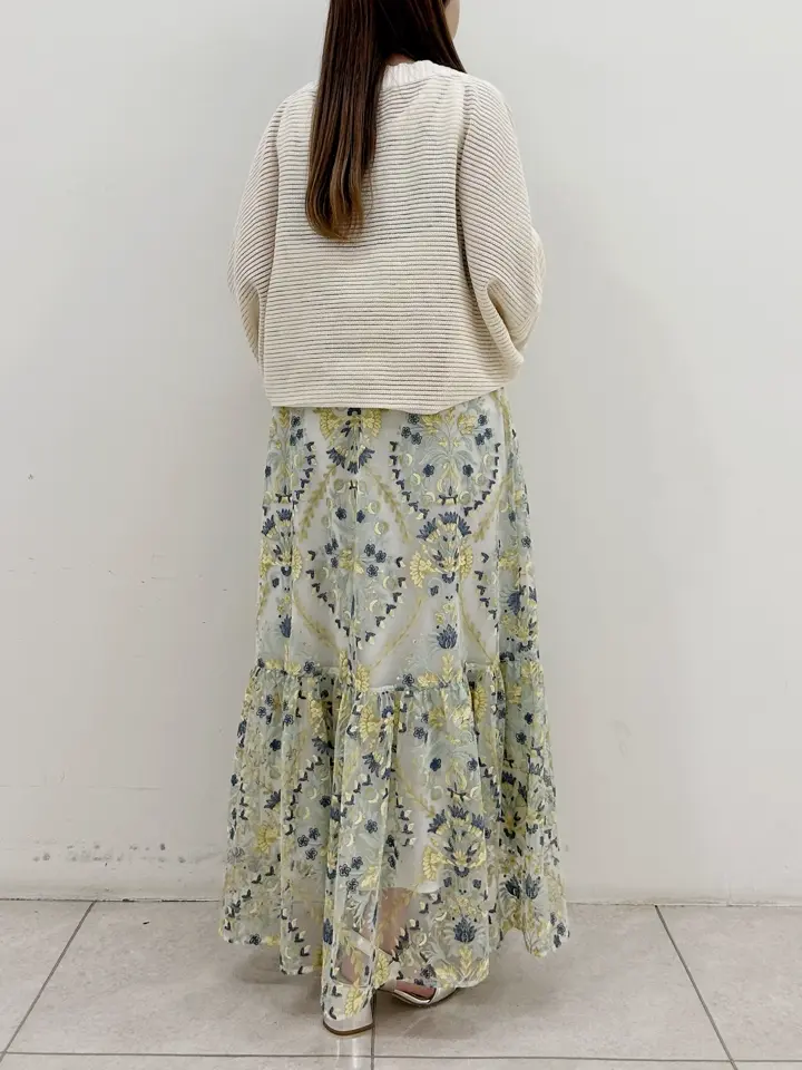 GRACE CONTINENTAL Miu Akamatsu コーディネート画像