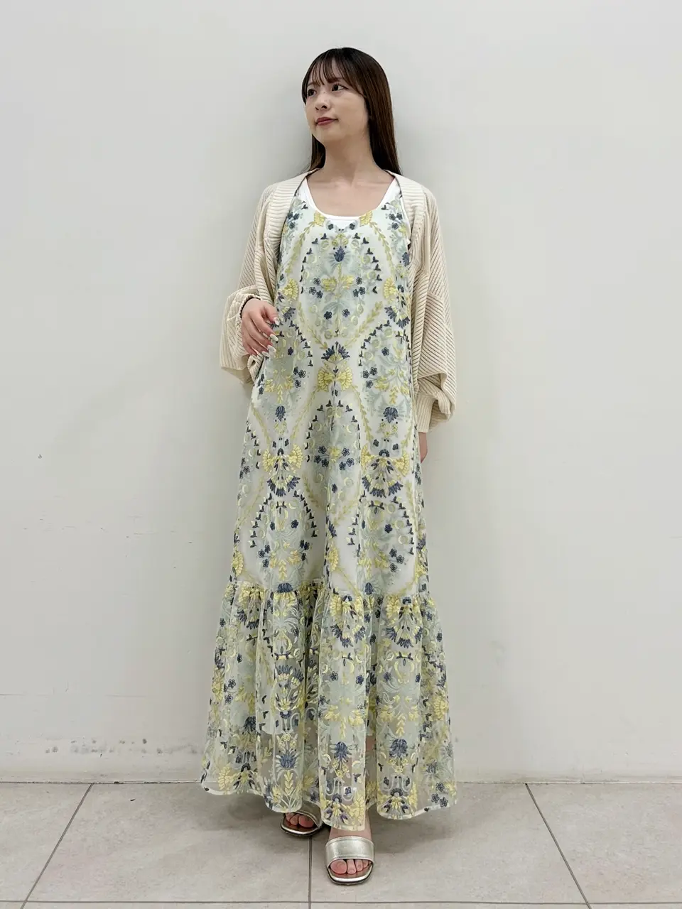 GRACE CONTINENTAL Miu Akamatsu コーディネート画像