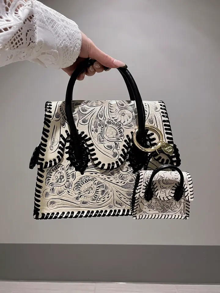 GRACE CONTINENTAL 細川　もなみ コーディネート画像