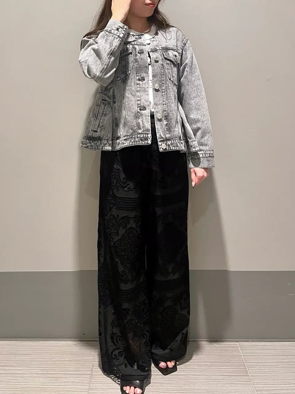 GRACE CONTINENTAL 細川　もなみ コーディネート画像