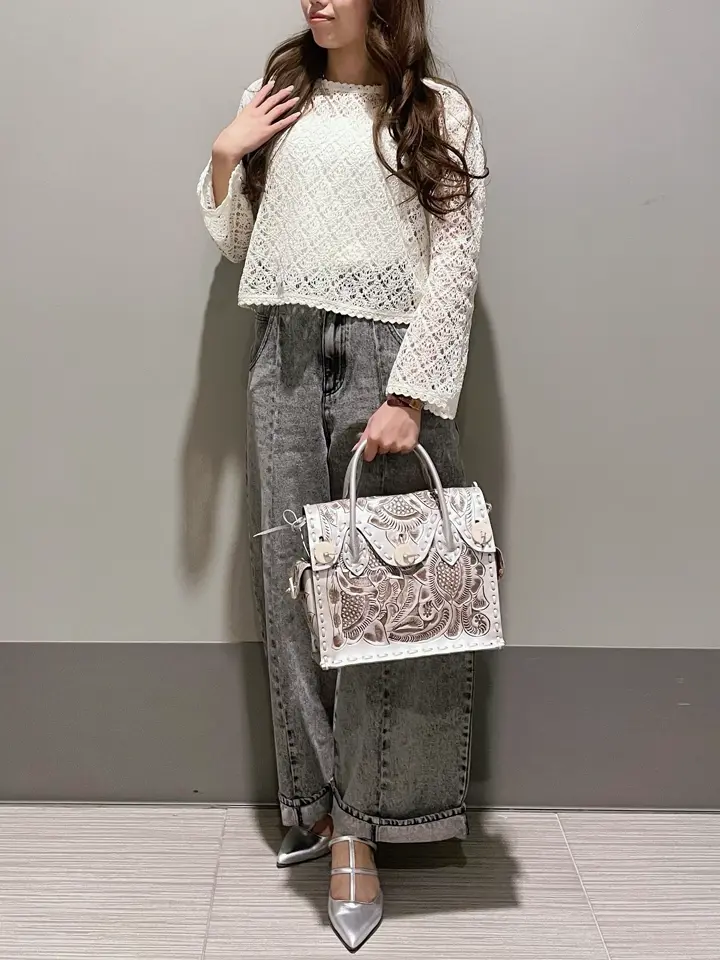 GRACE CONTINENTAL 細川　もなみ コーディネート画像