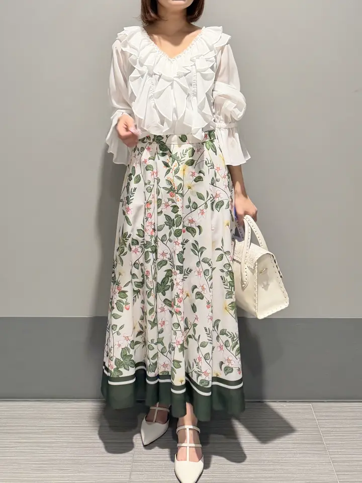 GRACE CONTINENTAL MORITA AI コーディネート画像