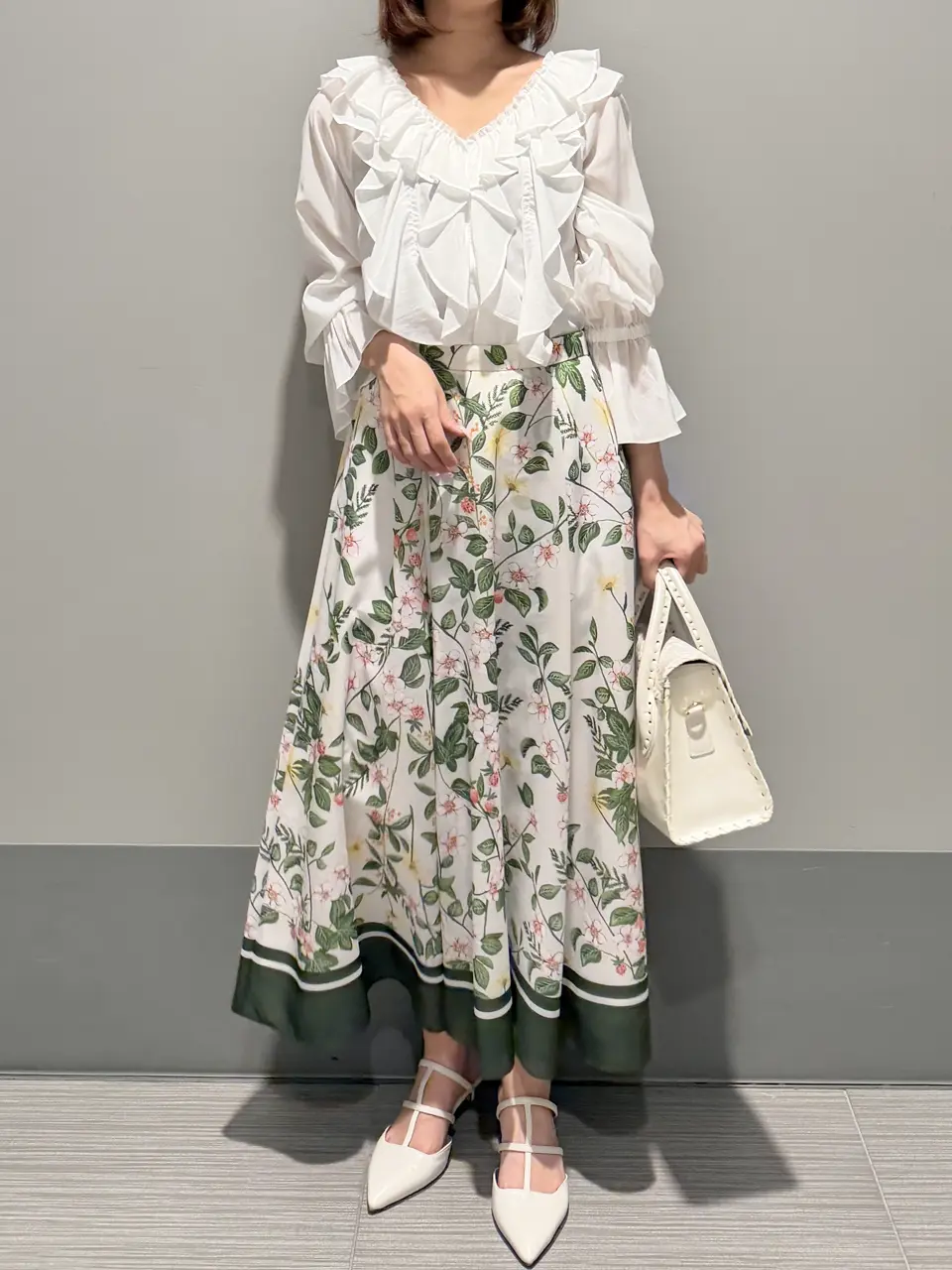 GRACE CONTINENTAL MORITA AI コーディネート画像