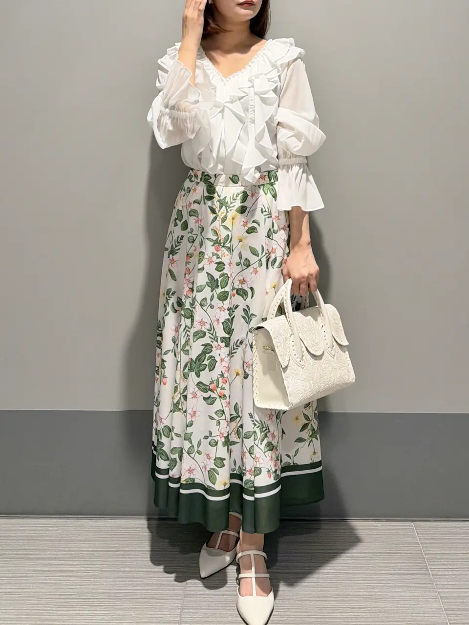 GRACE CONTINENTAL MORITA AI コーディネート画像