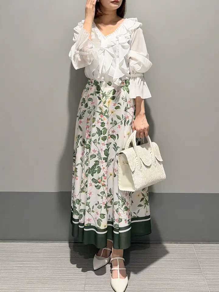 GRACE CONTINENTAL MORITA AI コーディネート画像